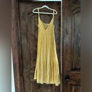 MaxStudio Special Edition Yellow Dress